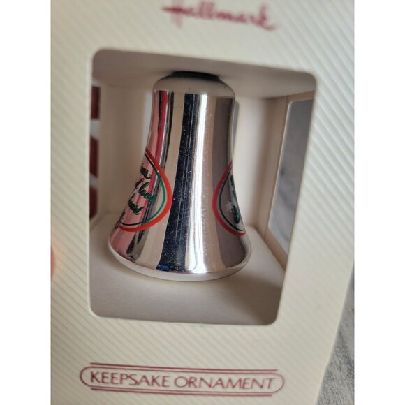 Hallmark love glass 1983 Bell ornament Xmas vintage - Picture 3 of 5